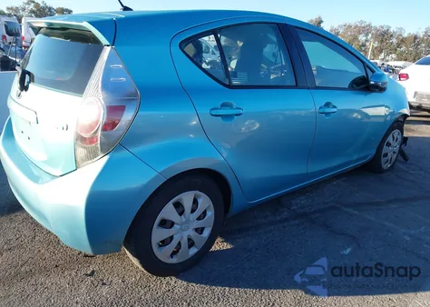 2012 Toyota Prius C One из США, поврежденный, VIN JTDKDTB35C1018384